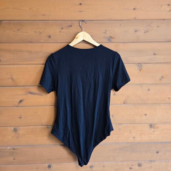 Mangopop Wrap Short Sleeve Bodysuit Top NWT XL Black Vneck Snap Bottom Shirt - Picture 3 of 5